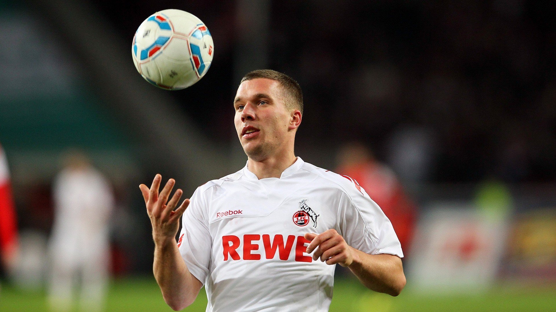 世界杯2026-迪马利亚爆发映照非洲雄狮悲歌，当个人英雄主义撞碎体系足球的墙