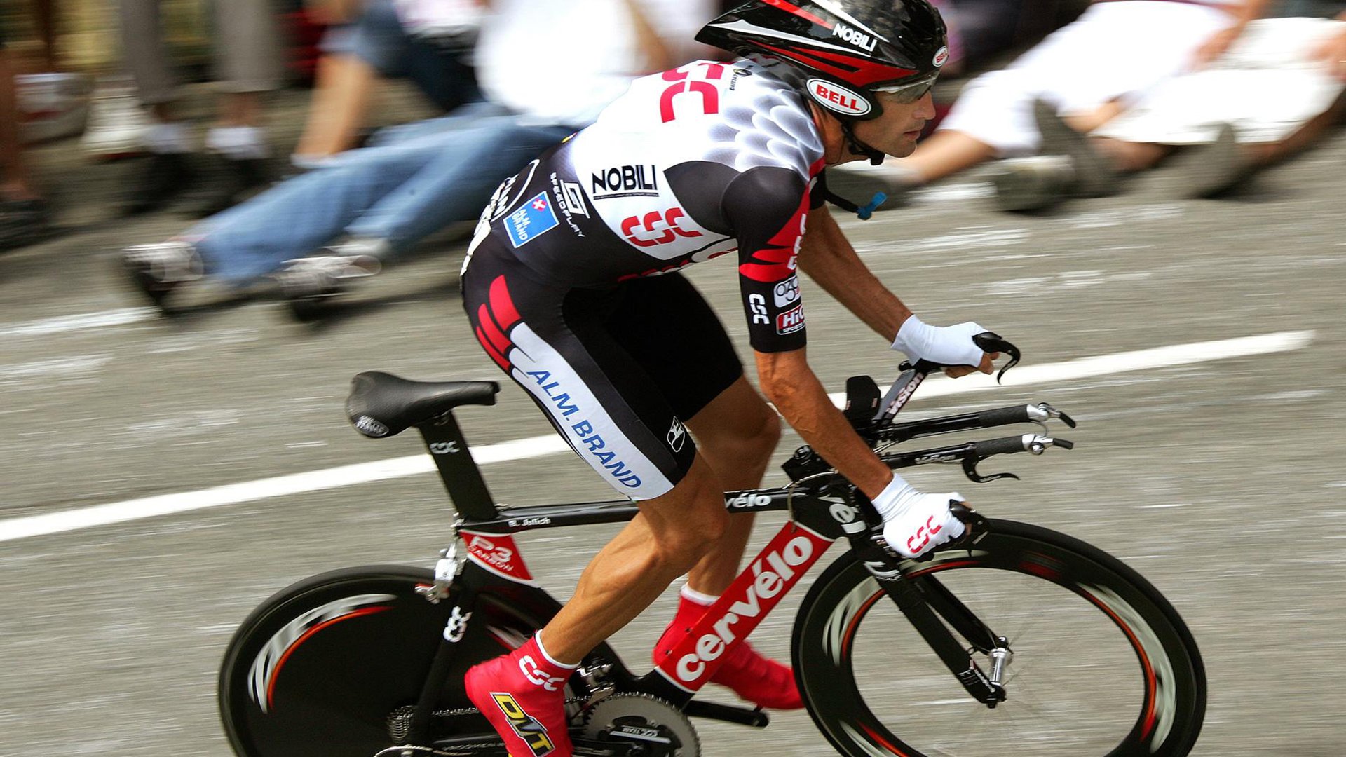 掘金完胜北京队，布伦森在F1街道赛接管比赛，竞技场上的接管者如何重塑胜利法则